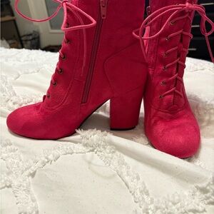 Size 8 hot pink suede boots